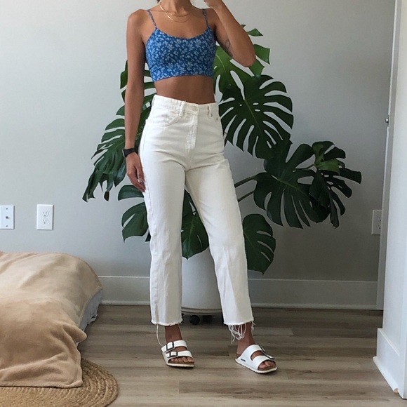 Blue and white floral tank top crop top - Picture 2 of 4